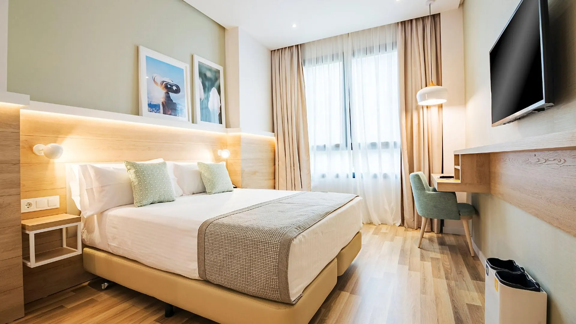 Golden Hotel Barcelona 4*,  Spain
