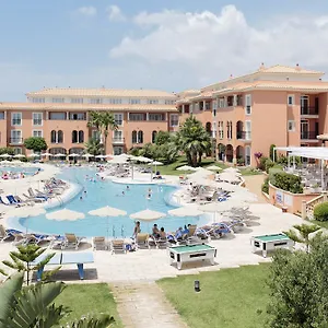 Grupotel Macarella & Aparthotel Son Xoriguer
